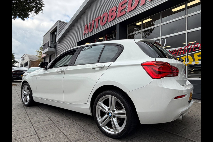 BMW 1-serie 118i 5Drs - 47.000 KM I Navigatie / Apple CarPlay I Airco I LED I PDC I Sport velgen I Dealer onderhouden