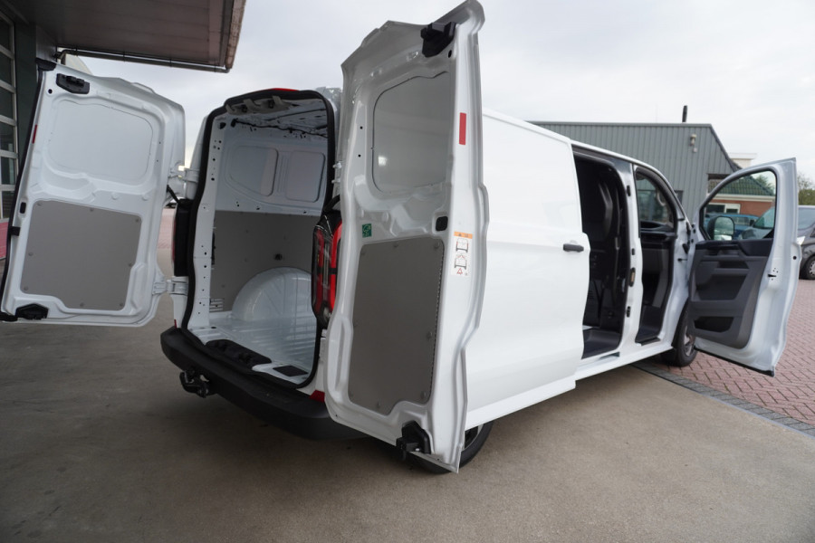 Ford E-Transit Custom 340 L2H1 Trend 71 kWh/136PK Automaat nr. V014 | Airco | Cruise | Trekhaak |  Apple CP-Android auto