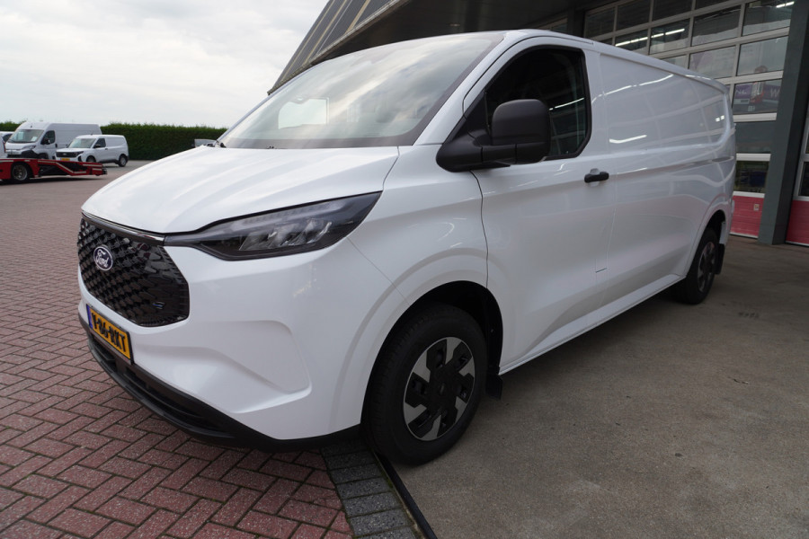 Ford E-Transit Custom 340 L2H1 Trend 71 kWh/136PK Automaat Airco | Cruise | Trekhaak |  Apple CP-Android auto