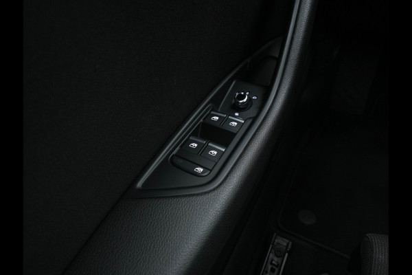 Audi A4 Avant 2.0 TFSI MHEV Design Pro Line Plus Aut. *DIGI-COCKPIT | XENON | NAVI-FULLMAP | HEATED-SPORTSEATS | PRIVACY-GLASS | AUDI-SOUND | AIRCO | PDC | CRUISE | 18''ALU | TOWBAR*