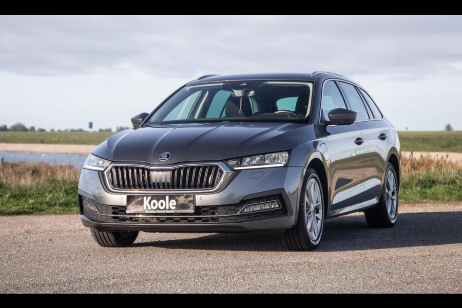 Škoda Octavia Combi 1.4 TSI iV PHEV Business Edition AIRCO / CRUISE CONTROLE / 204 PK / STOELVERWAMRING / NAVI /  CARPLAY / CAMERA