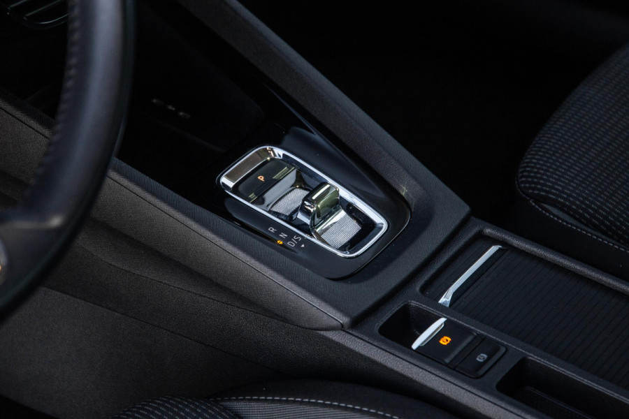 Škoda Octavia Combi 1.4 TSI iV PHEV Business Edition AIRCO / CRUISE CONTROLE / 204 PK / STOELVERWAMRING / NAVI /  CARPLAY / CAMERA