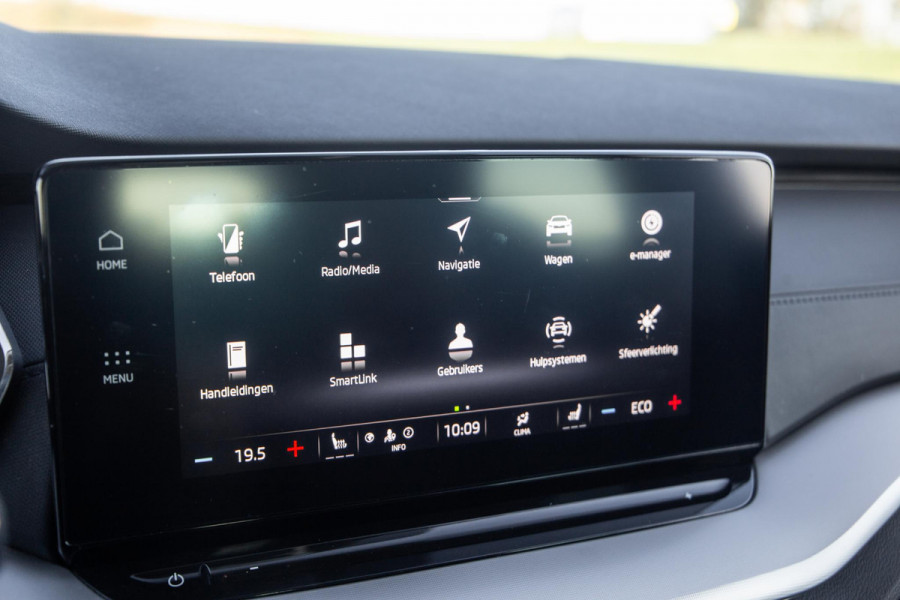 Škoda Octavia Combi 1.4 TSI iV PHEV Business Edition AIRCO / CRUISE CONTROLE / 204 PK / STOELVERWAMRING / NAVI /  CARPLAY / CAMERA