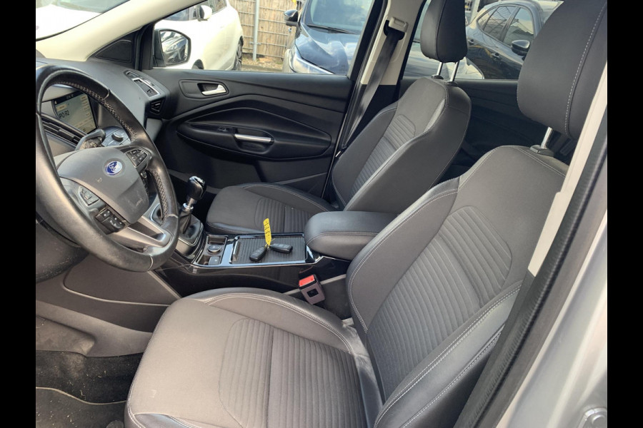Ford Kuga 1.5 EcoBoost ST Line | Trekhaak Afneembaar | Stoel + Stuurverwarming | Climate Control | Navigatie | Carplay |