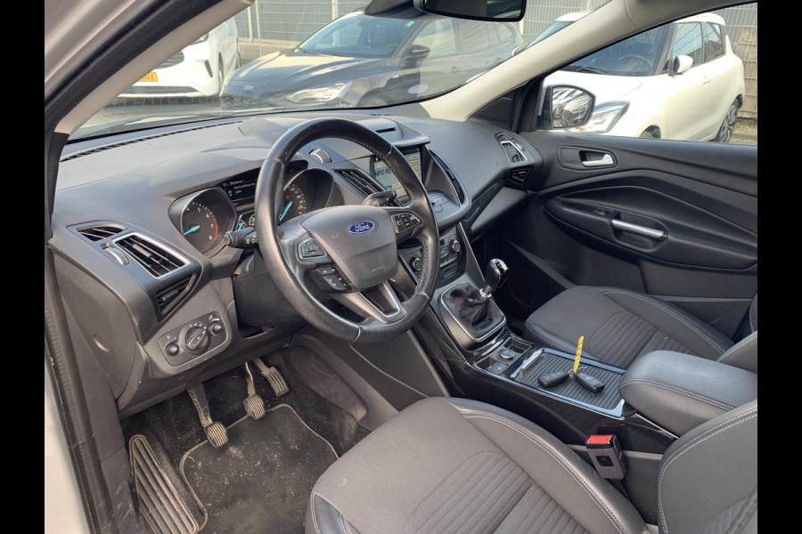 Ford Kuga 1.5 EcoBoost ST Line | Trekhaak Afneembaar | Stoel + Stuurverwarming | Climate Control | Navigatie | Carplay |