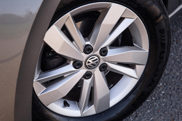 Volkswagen Polo 1.0 TSI Comfortline AIRCO / CRUISE CONTROLE / 5 DEURS / STOELVERWARMING / BENZINE