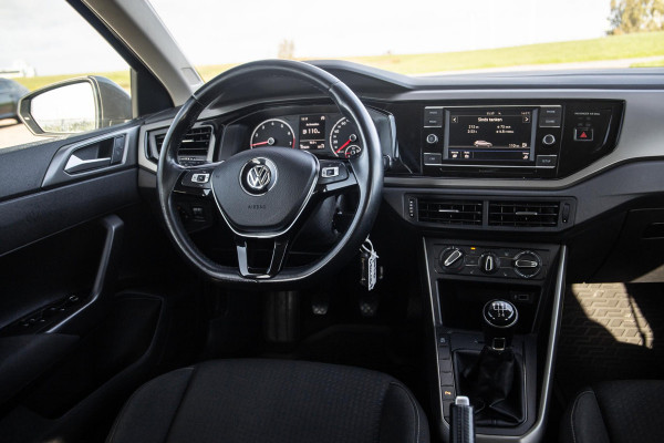Volkswagen Polo 1.0 TSI Comfortline AIRCO / CRUISE CONTROLE / 5 DEURS / STOELVERWARMING / BENZINE