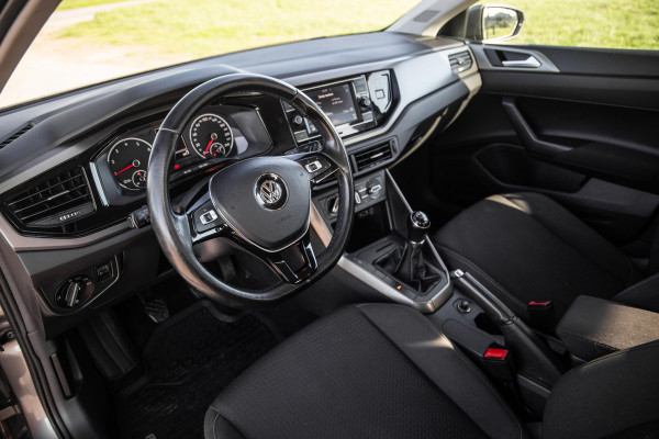 Volkswagen Polo 1.0 TSI Comfortline AIRCO / CRUISE CONTROLE / 5 DEURS / STOELVERWARMING / BENZINE
