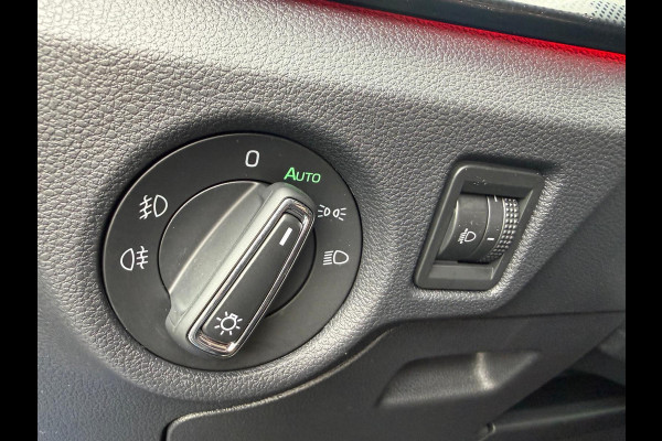 Škoda SCALA 1.5 TSI Sport Business | 1E EIGENAAR |3/6/12MND GARANTIE | AUTOMAAT | CRUISE | CARPLAY | STOELVERWM. | TREKHAAK |
