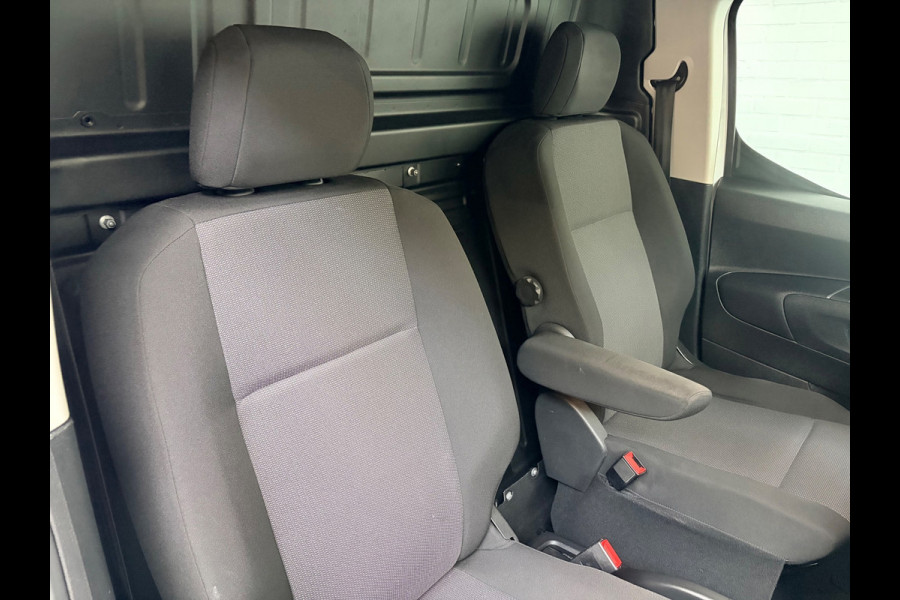 Opel Combo 1.5D 102pk euro6 L1H1 Edition, Imperiaal, Kasten, Trekhaak, Airco, Navigatie, CruiseControl, RIJKLAARPRIJS!