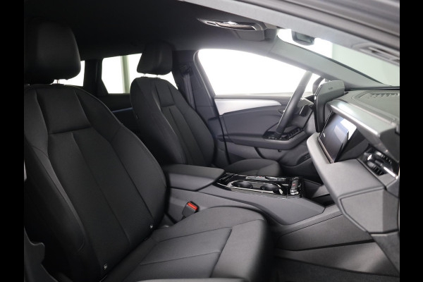 Audi A6 Avant e-tron Advanced edition 83 kWh 286 pk | SOH 92,64%  | Private Lease vanaf € 987,- per maand | Luchtvering | Navigatie | Warmtepomp | Trekhaak (wegklapbaar) | Parkeersensoren (Park assist) | Winterbandenset | Rondomzicht camera | Elektr. voorstoelen | Multimedia scherm passagier | Verlengde garantie