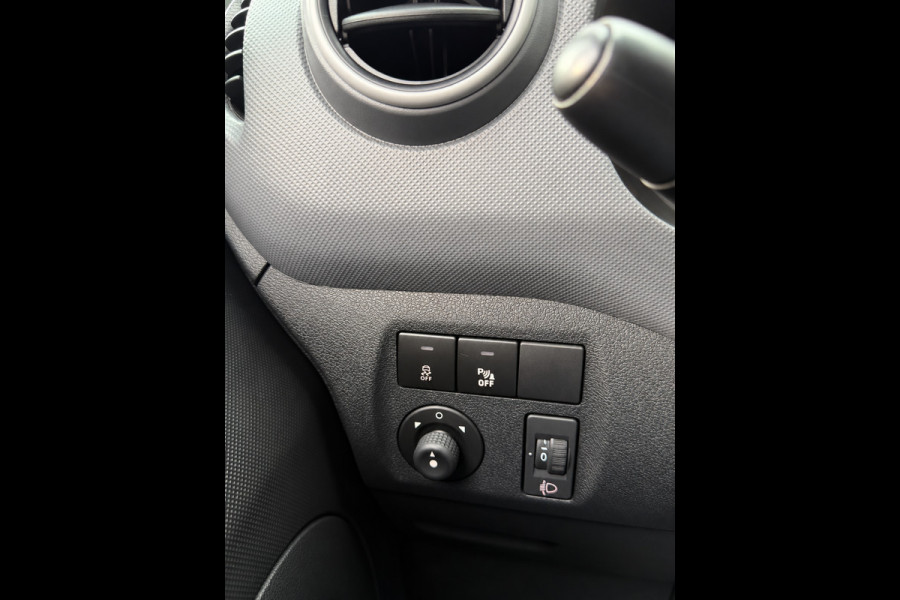 Citroën Berlingo 1.6 BlueHDI 75 Business - Navigatie I Airco I PDC I Afneembare Trekhaak