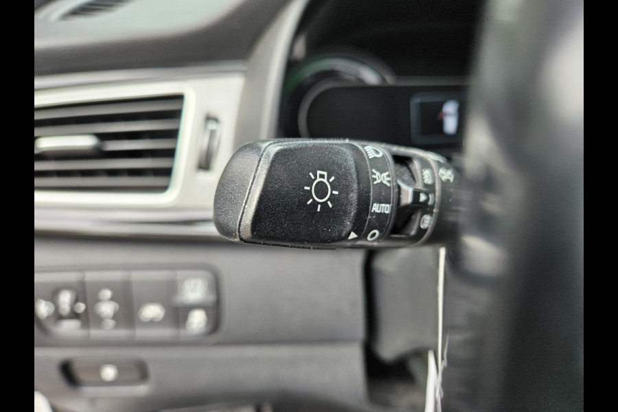 Kia Niro 1.6 GDi Hybrid ExecutiveLine Trekhaak! Camera! NAP! Nette Auto! Dealer Onderhouden!