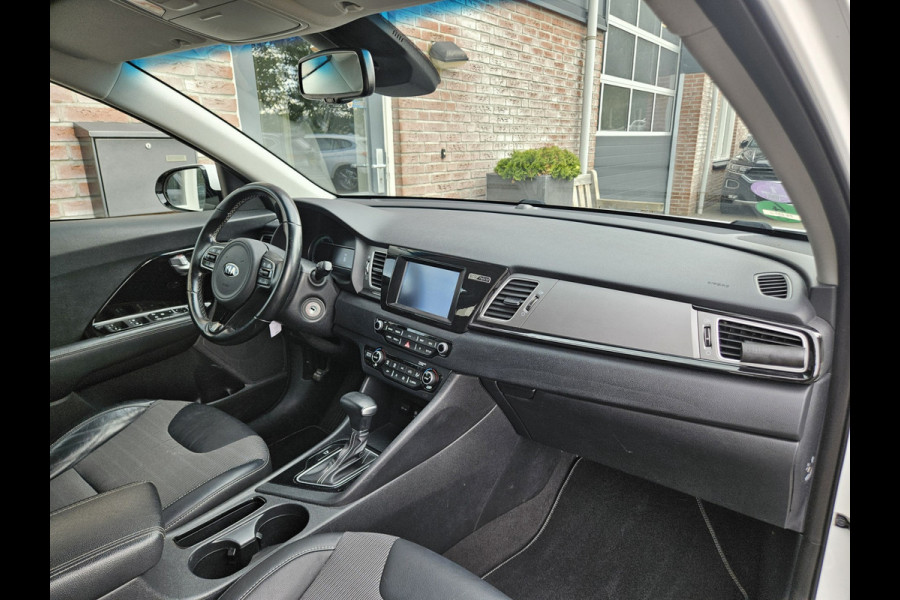 Kia Niro 1.6 GDi Hybrid ExecutiveLine Trekhaak! Camera! NAP! Nette Auto! Dealer Onderhouden!
