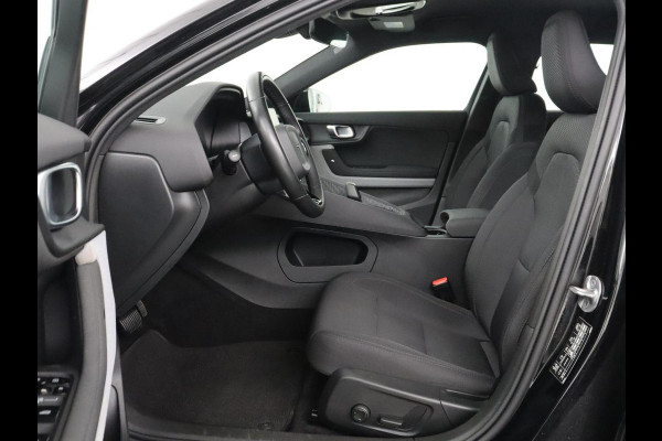 Polestar 2 Standard Range Single Motor 69 kWh | SOH 91,7% | Trekhaak | Stoelverwarming | Apple Carplay | LED | Keyless Entry | Camera |