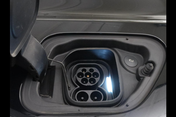 Polestar 2 Standard Range Single Motor 69 kWh | SOH 91,7% | Trekhaak | Stoelverwarming | Apple Carplay | LED | Keyless Entry | Camera |