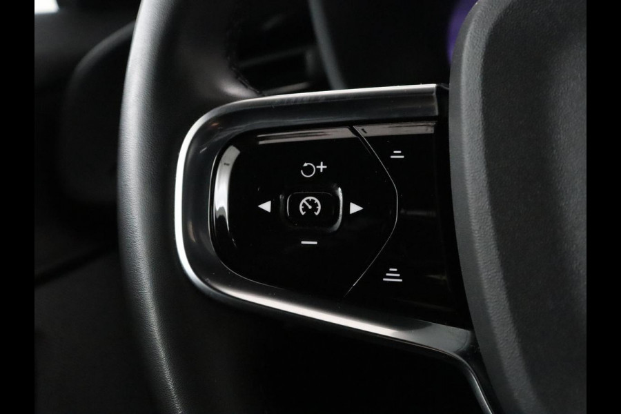 Polestar 2 Standard Range Single Motor 69 kWh | SOH 91,7% | Trekhaak | Stoelverwarming | Apple Carplay | LED | Keyless Entry | Camera |
