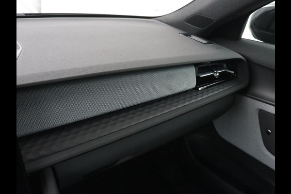 Polestar 2 Standard Range Single Motor 69 kWh | SOH 91,7% | Trekhaak | Stoelverwarming | Apple Carplay | LED | Keyless Entry | Camera |