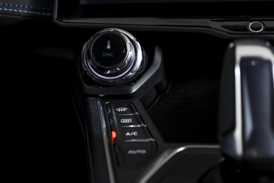Lynk & Co 01 1.5 PHEV 261PK MY23 | Blackpakket | Donkere hemel | 360 Camera | 7.4 kWh Boordlader | S/K-panodak | Adapt. Cruise | Memory | Elek. klep | LM 20" | 7694