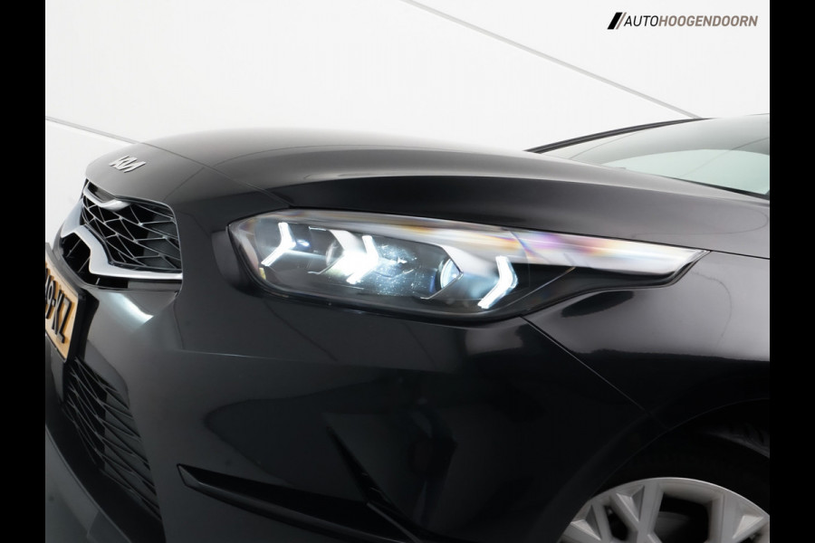 Kia Ceed 1.5 T-GDi MHEV DynamicLine (APPLE CARPLAY,LED,CAMERA,COMFORT-STOELEN,TREKHAAK,LM-VELGEN,CRUISE,NIEUWE APK,TOPCONDITIE)
