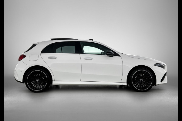 Mercedes-Benz A-Klasse 250 e Business Line | AMG-Line In en Exterieur | Achteruitrijcamera | Sfeerverlichting | Panorama schuifkantel dak | Multispaaks velgen | Incl