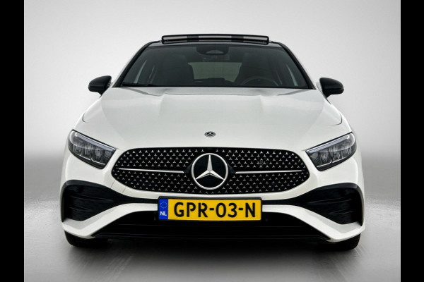 Mercedes-Benz A-Klasse 250 e Business Line | AMG-Line In en Exterieur | Achteruitrijcamera | Sfeerverlichting | Panorama schuifkantel dak | Multispaaks velgen | Incl
