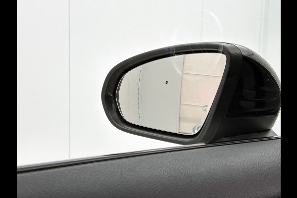 Mercedes-Benz A-Klasse 250 e Business Line | AMG-Line In en Exterieur | Achteruitrijcamera | Sfeerverlichting | Panorama schuifkantel dak | Multispaaks velgen | Incl