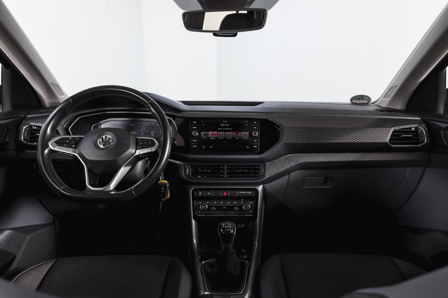 Volkswagen T-Cross 1.0 TSI 116 PK Style | Trekhaak | Dig. Cockpit | Adapt. Cruise | Stoelverw. | PDC | NAV | ECC | LM 17" |