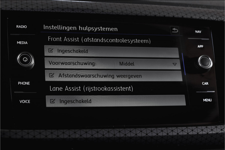 Volkswagen T-Cross 1.0 TSI 116 PK Style | Trekhaak | Dig. Cockpit | Adapt. Cruise | Stoelverw. | PDC | NAV | ECC | LM 17" |