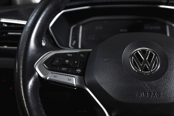 Volkswagen T-Cross 1.0 TSI 116 PK Style | Trekhaak | Dig. Cockpit | Adapt. Cruise | Stoelverw. | PDC | NAV | ECC | LM 17" |