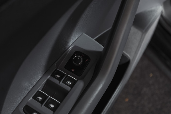 Volkswagen T-Cross 1.0 TSI 116 PK Style | Trekhaak | Dig. Cockpit | Adapt. Cruise | Stoelverw. | PDC | NAV | ECC | LM 17" |