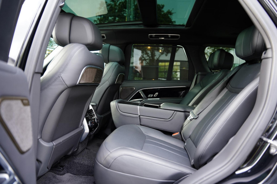 Land Rover Range Rover P 550 E Autobiography / Massage Stoelen / Head Up / Panoramadak