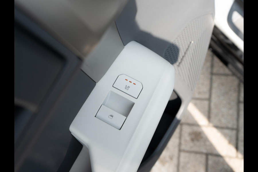 Kia EV3 GT-Line 81.4 kWh | Schuif-/kanteldak | Harman/kardon | Navigatie | Stoel en stuur verwarming |