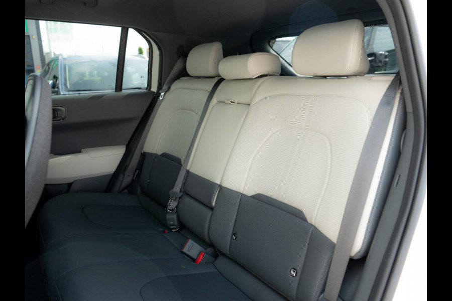 Kia EV3 GT-Line 81.4 kWh | Schuif-/kanteldak | Harman/kardon | Navigatie | Stoel en stuur verwarming |