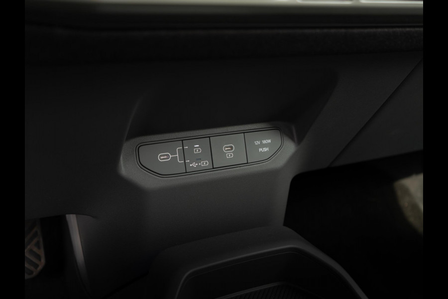 Kia EV3 GT-Line 81.4 kWh | Schuif-/kanteldak | Harman/kardon | Navigatie | Stoel en stuur verwarming |