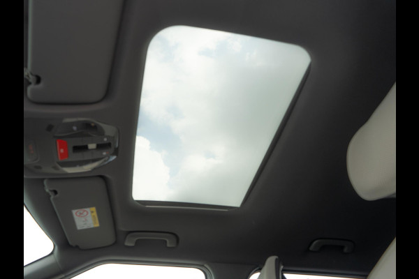 Kia EV3 GT-Line 81.4 kWh | Schuif-/kanteldak | Harman/kardon | Navigatie | Stoel en stuur verwarming |