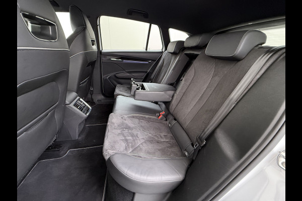 Škoda ENYAQ iV 180PK Sportline SOH 90% Sportstoelen Adap.Cruise Stuurverwarming Lmv 21" Blind Spot Assist Camera Apple Carplay Android Auto Privacy Glas Pdc Isofix Lane Assist P-Assist Dodehoekdetectie IV60 1e Eigenaar Dealeronderhouden Origineel Nederlandse Auto