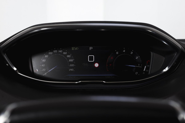 Peugeot 3008 1.6 PureTech 180 PK GT - Automaat | Afn. Trekhaak | Dig. Cockpit | Adapt. Cruise | Leder-+stoelverw. | Elek. stoelen | Camera | NAV | ECC | Elek. Klep | LM 18" |