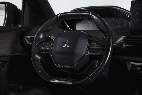 Peugeot 3008 1.6 PureTech 180 PK GT - Automaat | Afn. Trekhaak | Dig. Cockpit | Adapt. Cruise | Leder-+stoelverw. | Elek. stoelen | Camera | NAV | ECC | Elek. Klep | LM 18" |