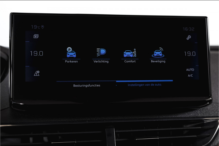 Peugeot 3008 1.6 PureTech 180 PK GT - Automaat | Afn. Trekhaak | Dig. Cockpit | Adapt. Cruise | Leder-+stoelverw. | Elek. stoelen | Camera | NAV | ECC | Elek. Klep | LM 18" |