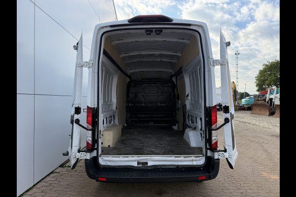 Ford E-Transit e-Transit 68kWh 184PK