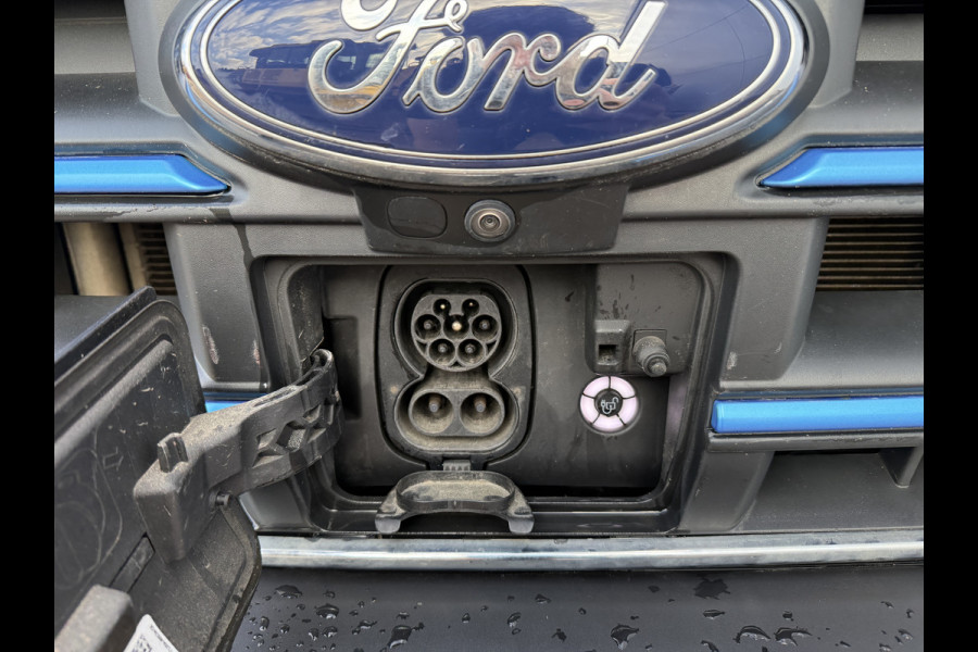 Ford E-Transit e-Transit 68kWh 184PK