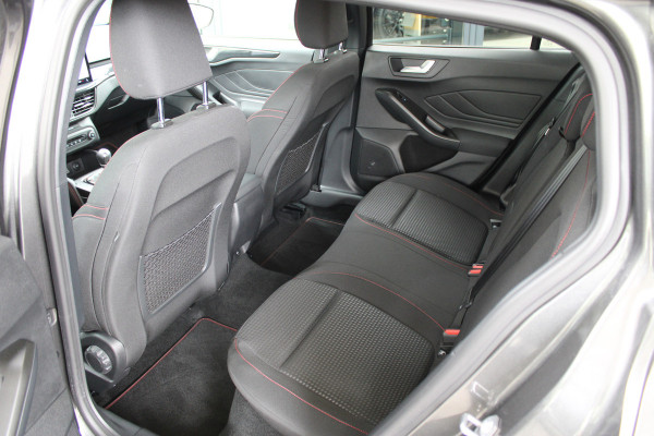 Ford FOCUS Wagon 1.0 EcoBoost Hybrid ST Line X | Trekhaak | BLIS | Winterpack | Adaptieve cruise