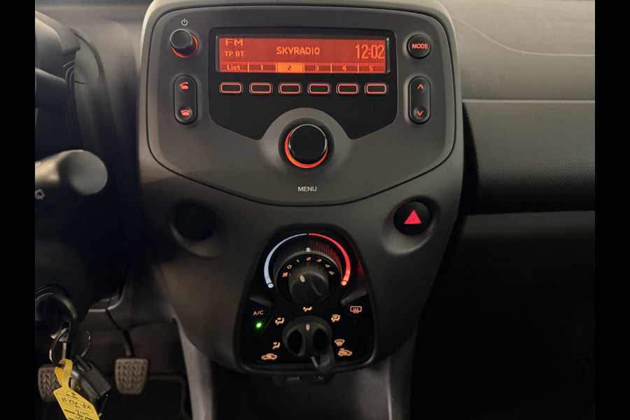 Toyota Aygo 1.0 VVT-i x-fun 5 Drs Airco /