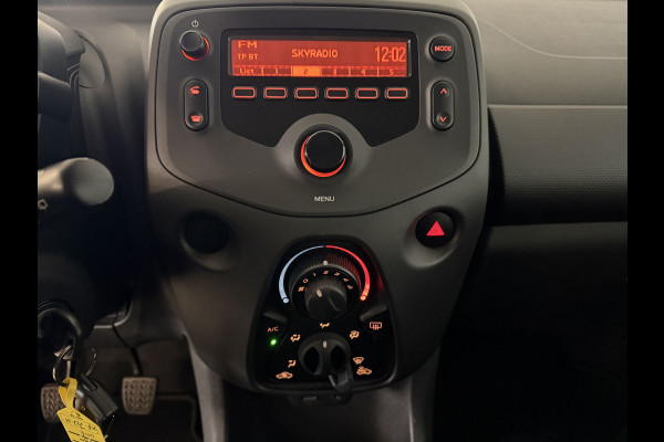 Toyota Aygo 1.0 VVT-i x-fun 5 Drs Airco /