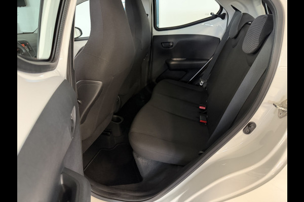 Toyota Aygo 1.0 VVT-i x-fun 5 Drs Airco /