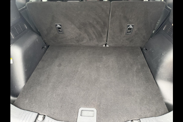 Ford Kuga 2.5 PHEV ST-Line 243pk | Wegklapbare trekhaak (elektrisch bedienbaar) | Driver Assistance Pack | Winter Pack | 19 inch lichtmetalen velgen in Absolute Black/Machined | SCI |
