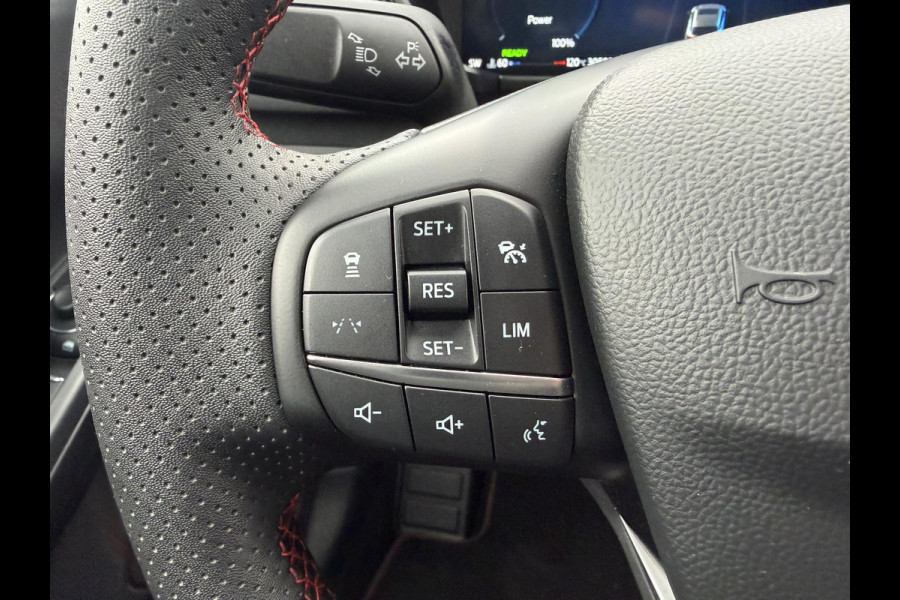 Ford Kuga 2.5 PHEV ST-Line 243pk | Wegklapbare trekhaak (elektrisch bedienbaar) | Driver Assistance Pack | Winter Pack | 19 inch lichtmetalen velgen in Absolute Black/Machined | SCI |