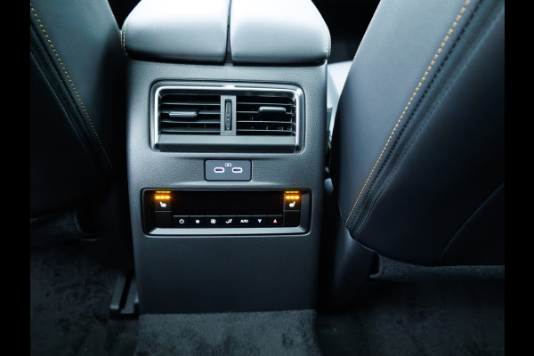 Mazda CX-80 2.5 e-SkyActiv PHEV Homura Plus 7 Pers. | Nieuw! | Panoramadak | Leer | Bose Audio | Stoelkoeling | Stoel-Stuur- Achterbankverwarming, 360 Camera, Adaptive Cruise, Head-Up, Keyless