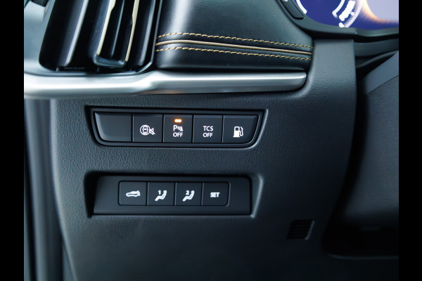 Mazda CX-80 2.5 e-SkyActiv PHEV Homura Plus 7 Pers. | Nieuw! | Panoramadak | Leer | Bose Audio | Stoelkoeling | Stoel-Stuur- Achterbankverwarming, 360 Camera, Adaptive Cruise, Head-Up, Keyless